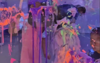 🎨 Why Messy Play Matters: The Science Behind the Slime, Paint & Bubbles